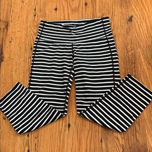 Athleta stripped crop leggings